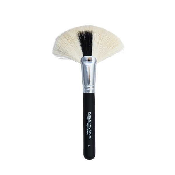 No.6 PRO Large Fan Brush - Make Up Pro Store